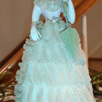 #197 Pair Of Dresden Lace Figurine Lamps