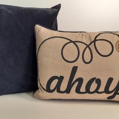 Lot 158  Accent Pillows 