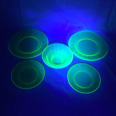 Lot 17 - Uranium Glass Federal Colonial Fluted Pieces