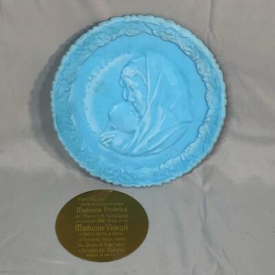 Lot 21 - Fenton Blue Satin Mother's Day 1971 Plate