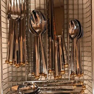 Sasaki (Japan & Korea) 40 Piece Flatware Set. Local pick up only in Auburn, CA.
