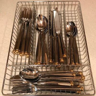 Sasaki (Japan & Korea) 40 Piece Flatware Set. Local pick up only in Auburn, CA.