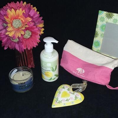 Lot 213 Artificial Flower Bouquet, Lotion, Candle, Heart Decor, Frame, Bath Ball and Origins Bag