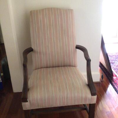 B407 Vintage Upholstered Martha Washington Chair 