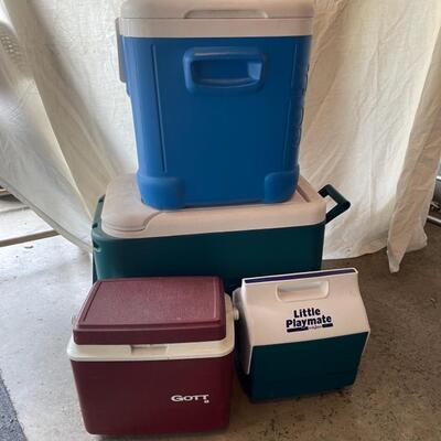 O419 Lot of 4 Coolers 