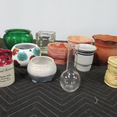 Lot 20 - Pottery & Glass Vases 