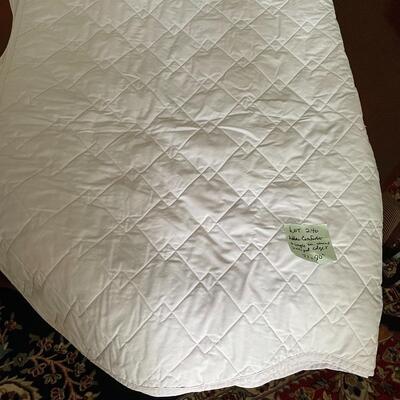 Lot 240  Lilac Comforter with Scalloped Edges