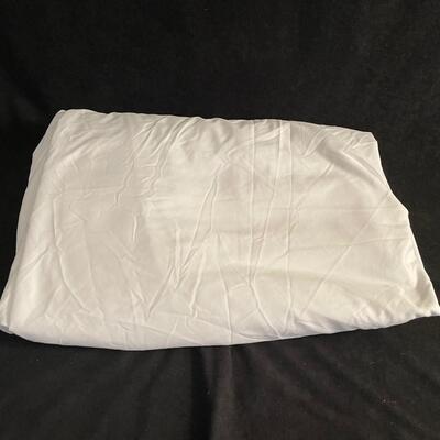 Lot 263 White Duvet Microfiber Full/Queen