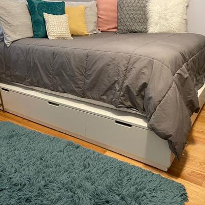 Lot 285  White Queen IKEA Nordli Platform Bed with 6 Storage Drawers