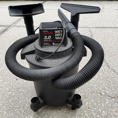 Lot 304 Sears Craftsman Wet Dry 3.0 Peak H.P. Vac 8 Gal
