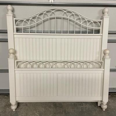 Lot 318 Stanley Full Size Slat Bed Frame