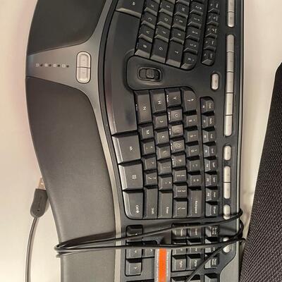 Lot 329 Lumbar Pillow, Microsoft Ergonomic Keyboard, Mouse, New Manhattan Keypad