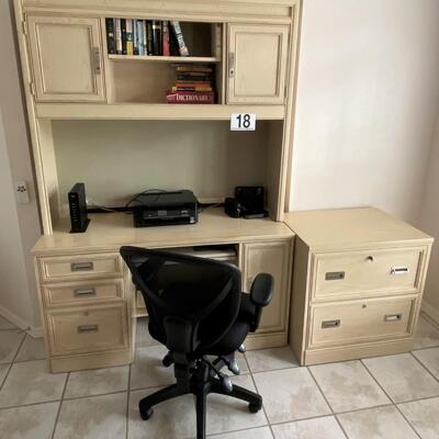 LOT#18U: Stanley Furniture Co. Desk and File Cabinet