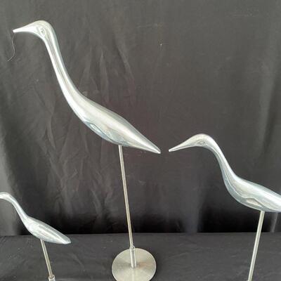 LOT#50DR: Décor Lot With Mid-Century-Style Birds