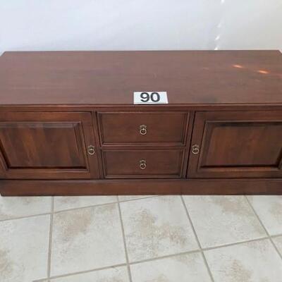 LOT#90B1: Ethan Allen Console Cabinet 