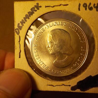 Denmark 1964 5 Kroner coin w/ Fredrick Konge.