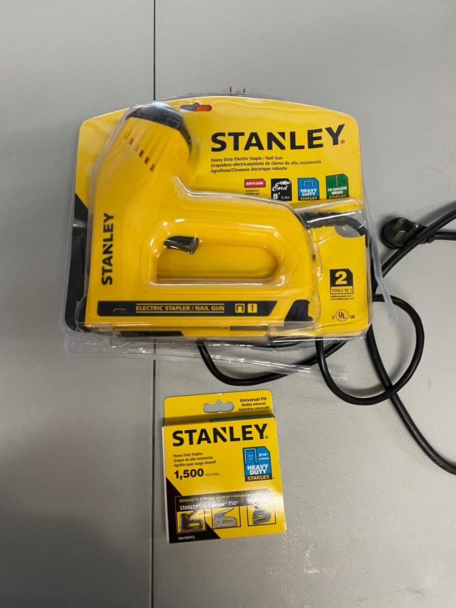 Lot 347 Stanley Electric Staple Gun and Pack of Staples