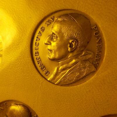 Vatican  Commemorative pope coin.. 