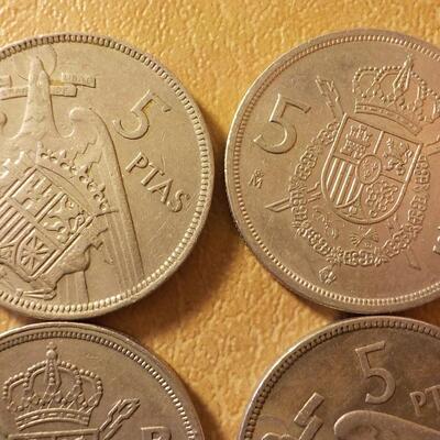4 PTAS Spanish coins. 1957,83,57,75.