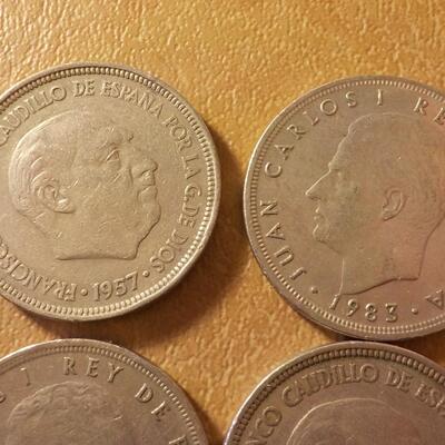 4 PTAS Spanish coins. 1957,83,57,75.
