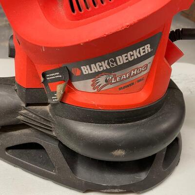 Lot 358 Black and Decker Leaf Blower