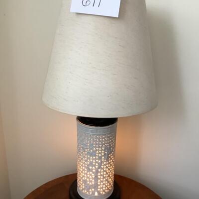 E611 Porcelain White Asian Lamp with Nightlight 