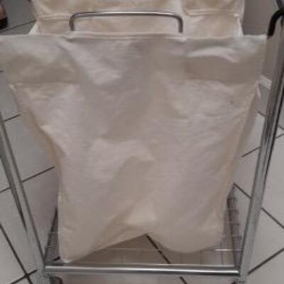 Lot 367 Seville Classics 3- Bag Heavy Duty Laundry Sorter Hamper Cart