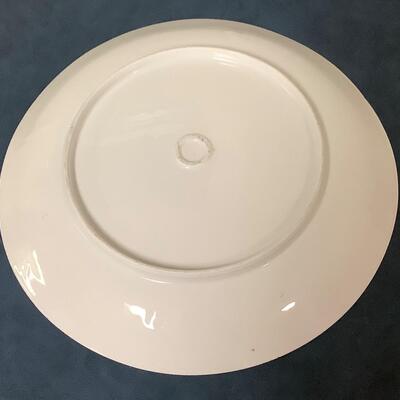 B615 Large Porcelain Serving Plate with Gold Trim 