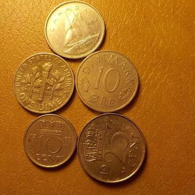 5 Mix coins Netherlands, Canadian, British, USA,
