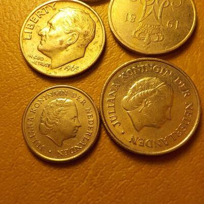 5 Mix coins Netherlands, Canadian, British, USA,