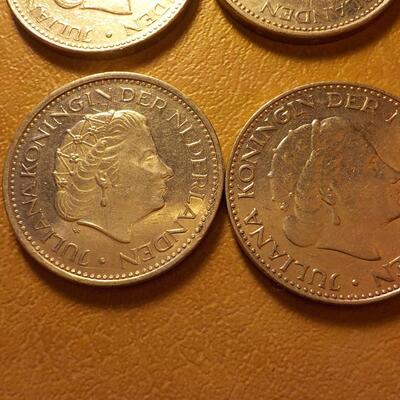 6- Netherland  mixed coin sets..