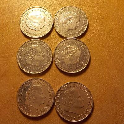 6- Netherland  mixed coin sets..
