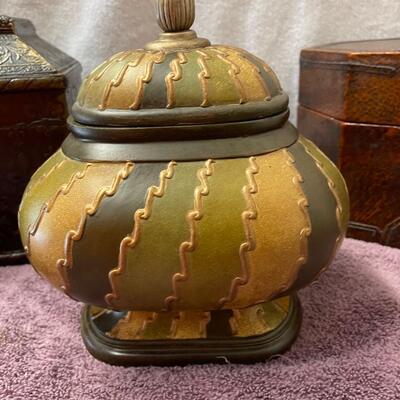 Lot 399  3 Piece Decor Set: 2 Boxes and 1 Round with Lids