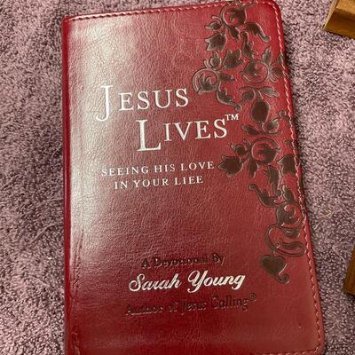 Lot 408 Catholic Youth Bible, Crucifix, Catholic Relics, Rosary