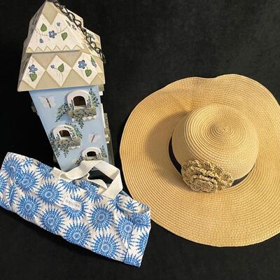 Lot 422  Beach Hat and Birdhouse
