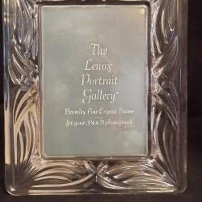 Lot 432  Lenox Frame 3.5" x 5" and Candle Stand