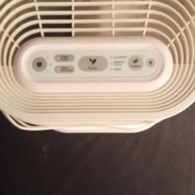 Lot 441  Honeywell Air Purifier