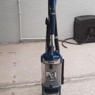 Lot 443 Shark Lift Away Vacuum