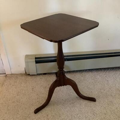 148 Bartley Collection Pedestal Table 