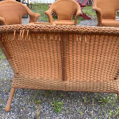149. 6Pc. Poly Wicker Set with Cushions 