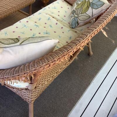 149. 6Pc. Poly Wicker Set with Cushions 