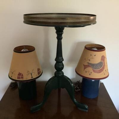 161  Pedestal Galley Top Table & 2 Lamps 