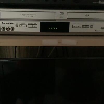 172 Panasonic DVD/VHS Player with Remote