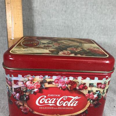 Coca Cola Vintage Style Tin 