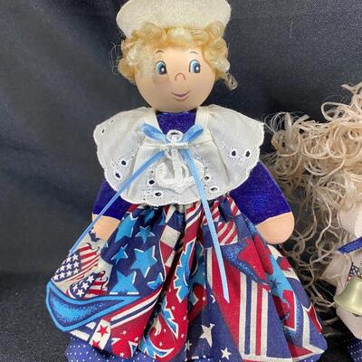 Patriotic Wood Doll Figurines