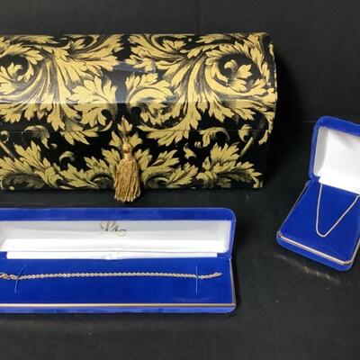 D632 14KT Yellow Gold Necklace and Bracelet Set with Decorative Box