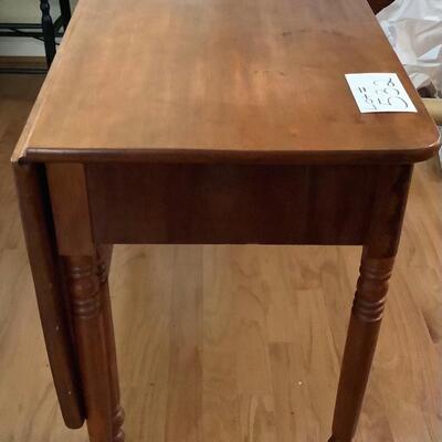B532 Cherry Empire with Single Drop Leaf Table