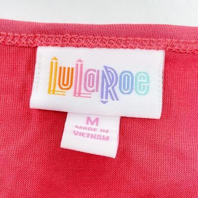 LULAROE CORAL KNIT TOP - SIZE MEDIUM