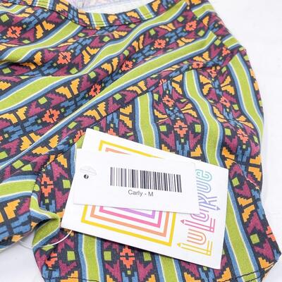 LULAROE â€œCARLYâ€ GREEN PATTERNED SWING DRESS - SIZE MEDIUM
