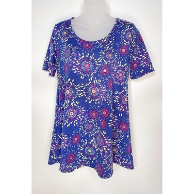 LULAROE BLUE & RED PATTERNED TOP - SIZE XSMALL